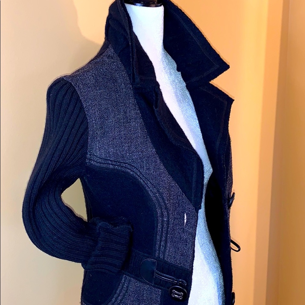Vex Collection Jacket - Picture 2 of 10